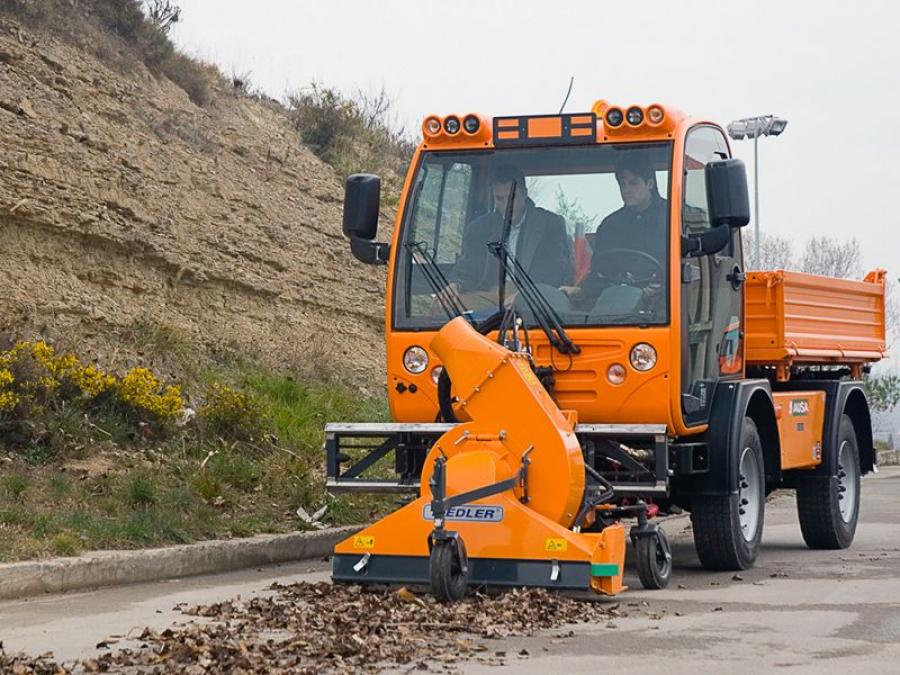  AUSA M 300 H 2008 года  (фото 5 из 7)